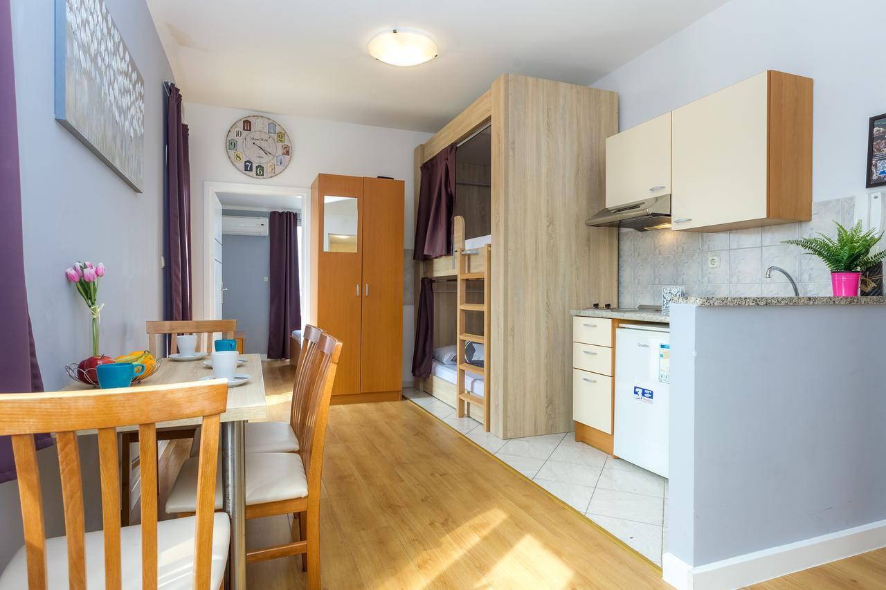 Apartments In City Center Ventus Novalja Ngoại thất bức ảnh
