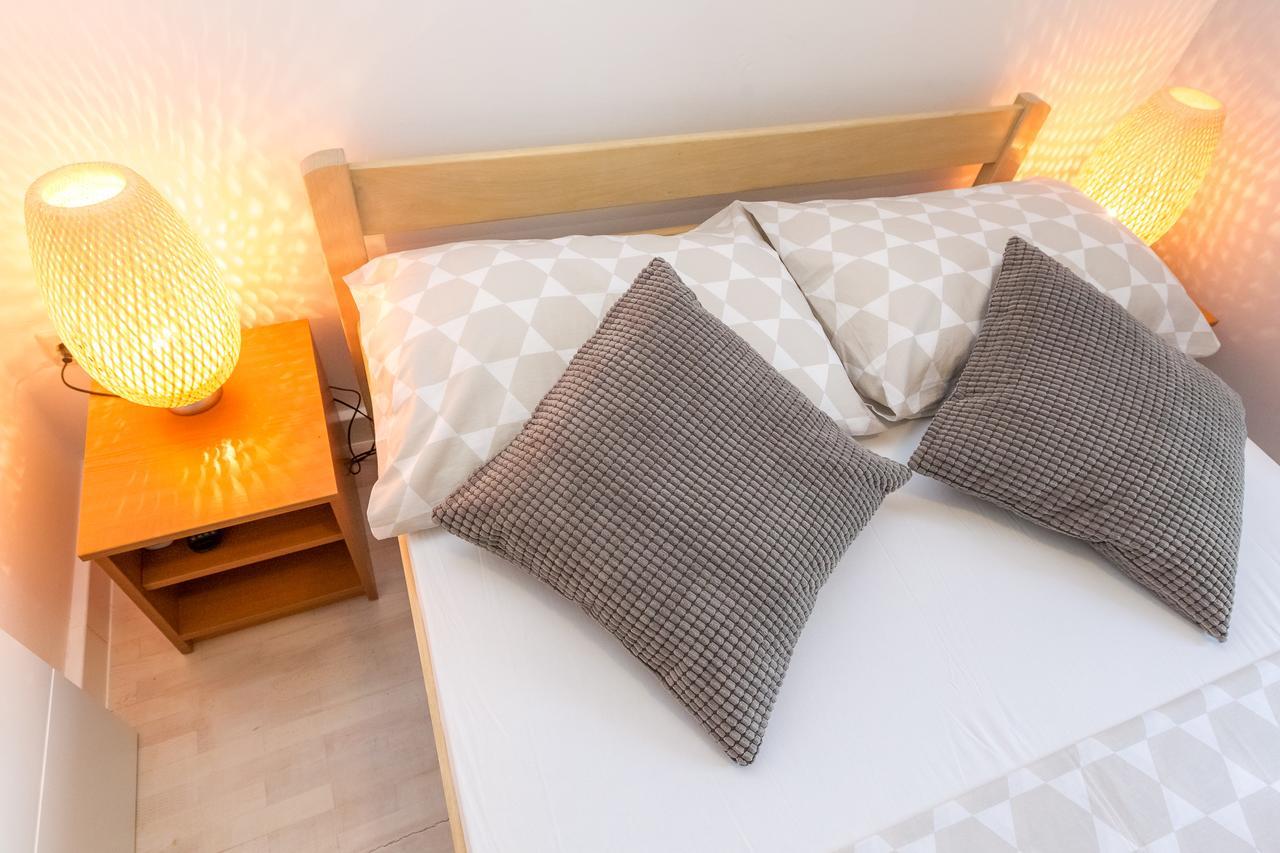 Apartments In City Center Ventus Novalja Ngoại thất bức ảnh