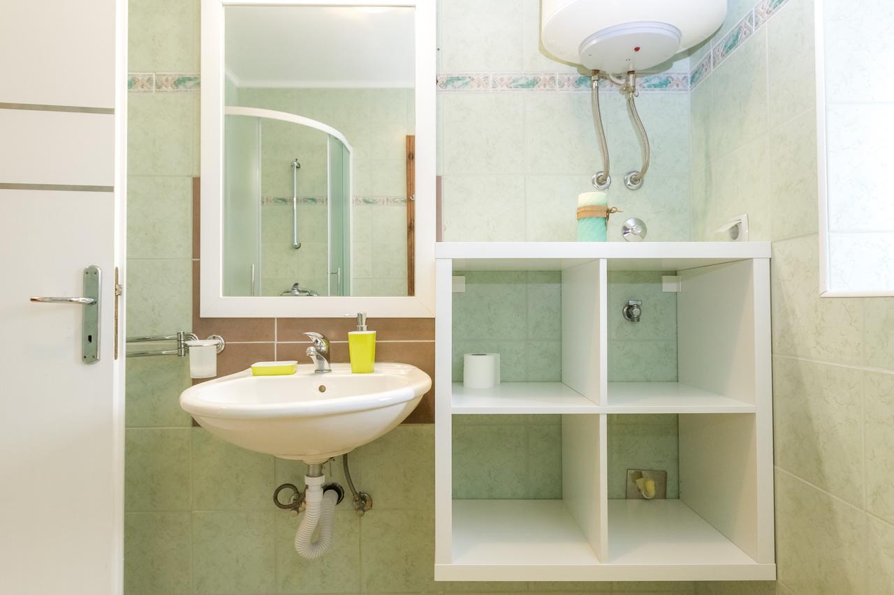 Apartments In City Center Ventus Novalja Ngoại thất bức ảnh