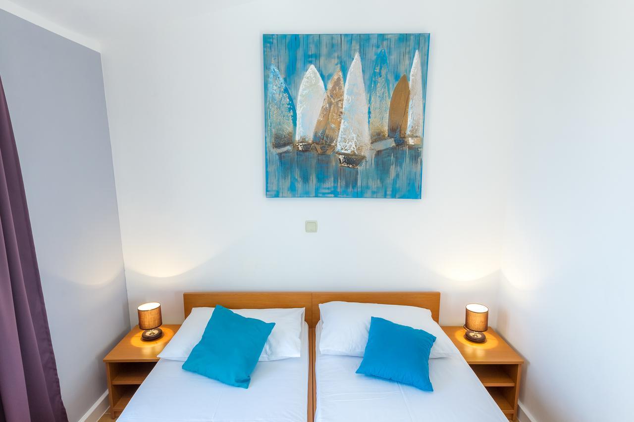 Apartments In City Center Ventus Novalja Ngoại thất bức ảnh