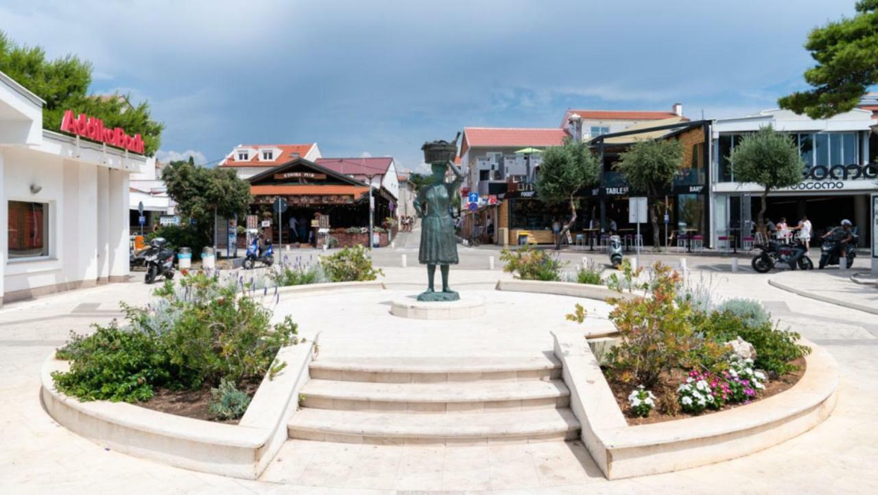 Apartments In City Center Ventus Novalja Ngoại thất bức ảnh